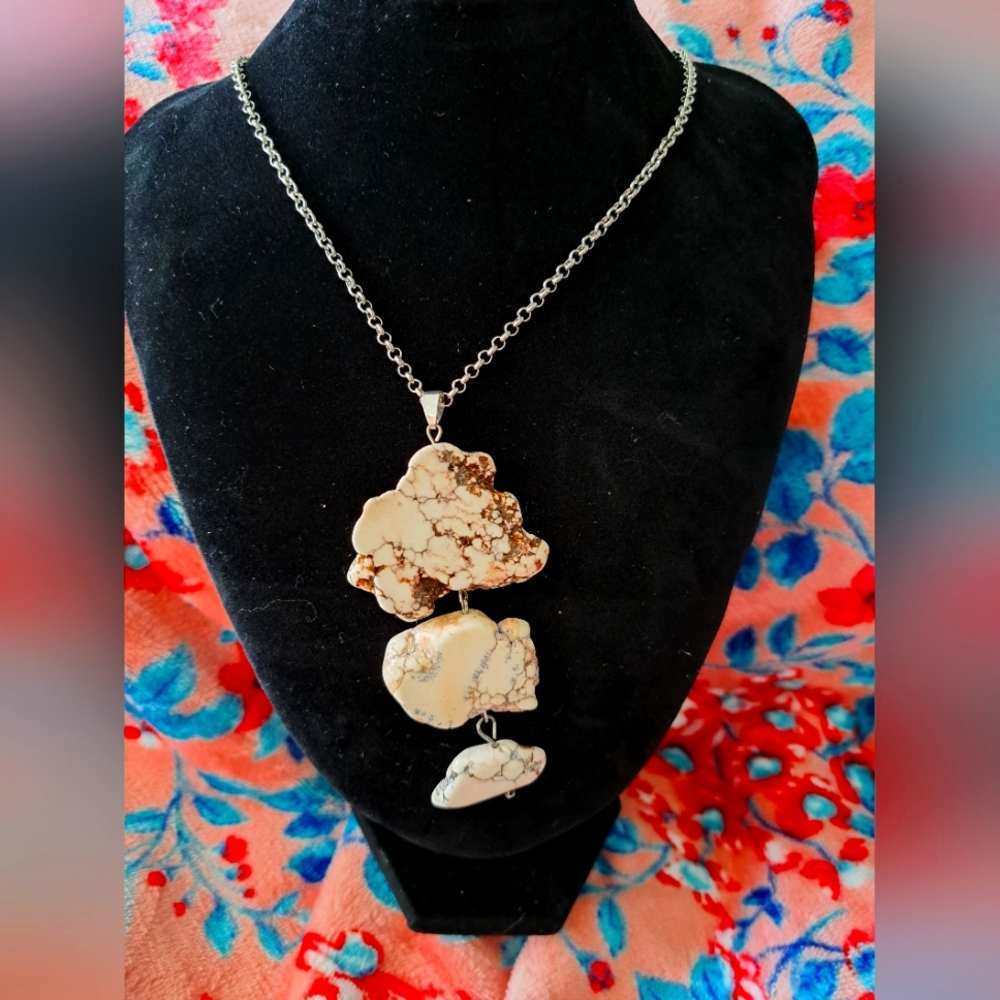 NEW PAPARAZZI STONE NECKLACE